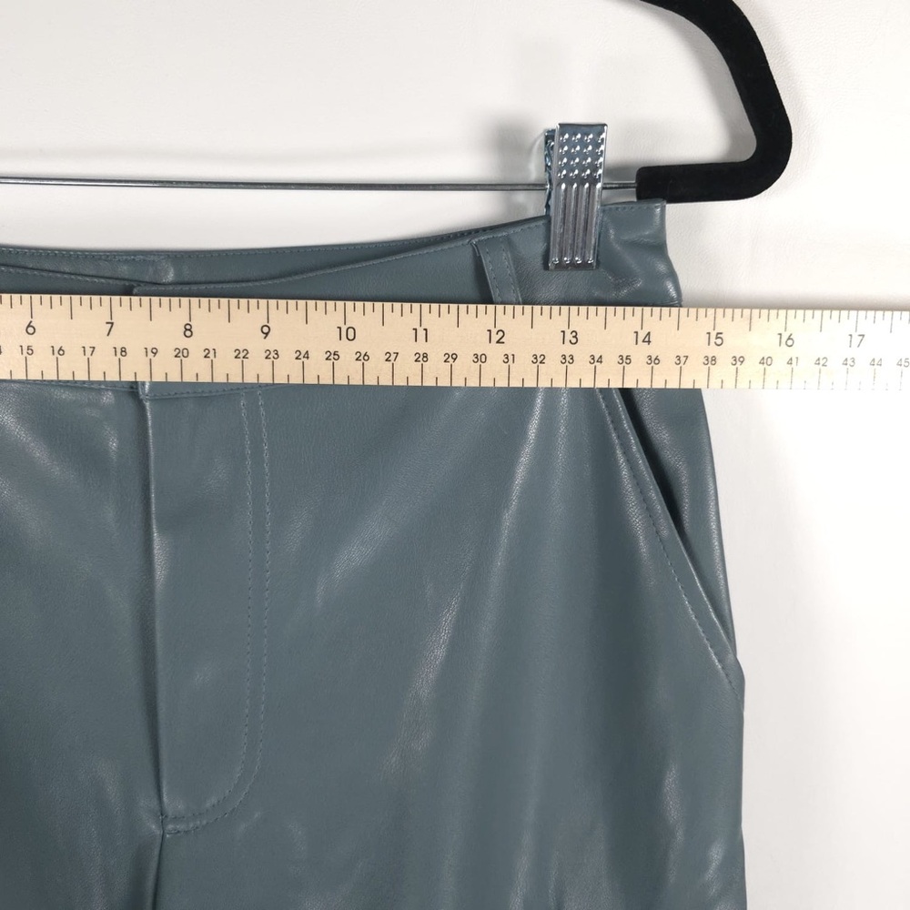 NWT‎ 7 for all mankind FAUX LEATHER Cargo Straight Pants Style 82336 Size SMALL - Picture 6 of 16